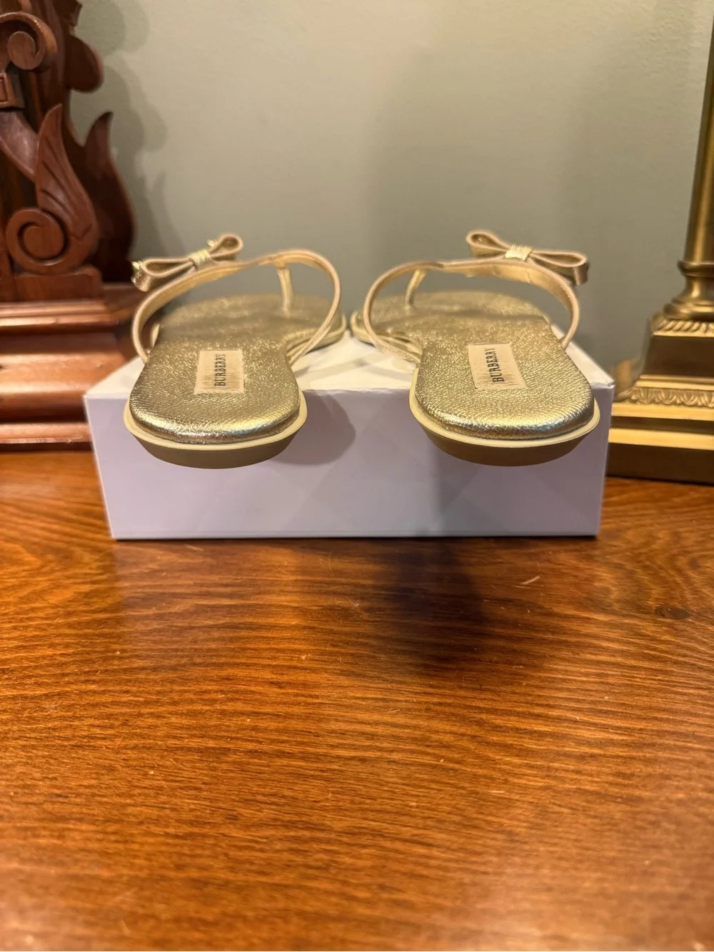 Burberry Metallic Leather Gold Studded Bow Thong Flip Flop Sandals Size 7.5 $695